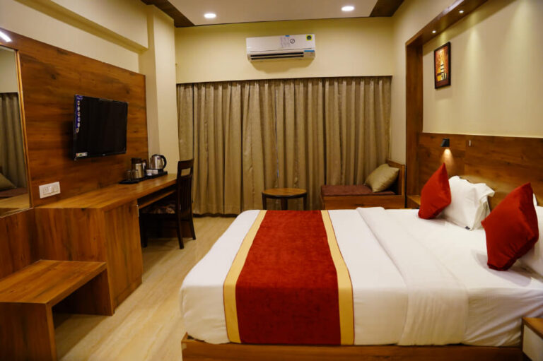 Budget Hotel In Udaipur Near Railway Station